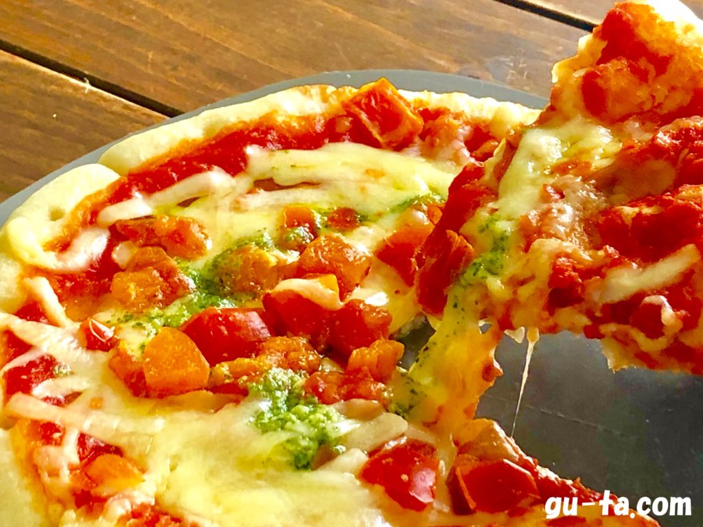 ローソン ピッツァマルゲリータ 生地がモチモチ ロカボ商品だからダイエット中でも食べられる冷凍ピザ 今日も冷食で済ませます